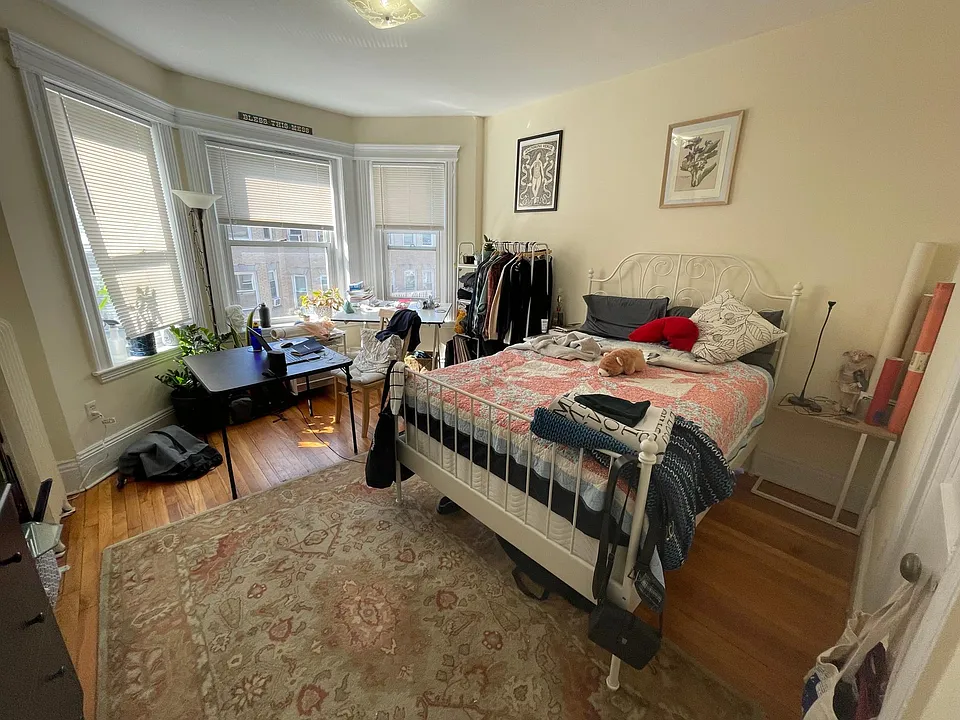 84 Gordon St
