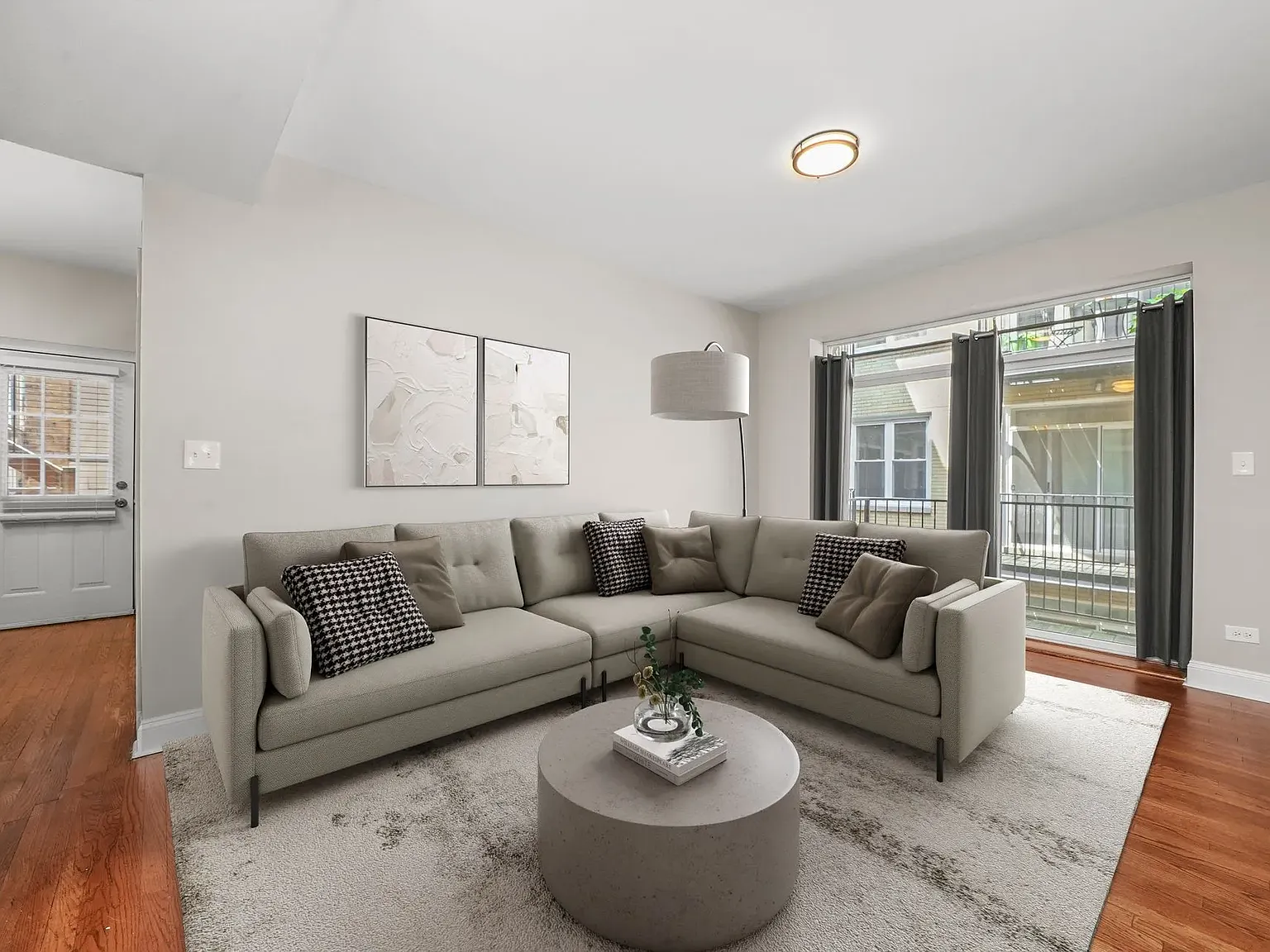 3 bed, 2.0 bath, 945 sqft, $2,100 — Photo 2