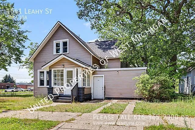 1541 Leahy St — Photo 14
