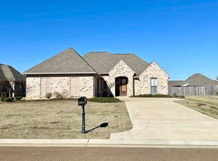 183 Falls Xing, Madison, MS 39110