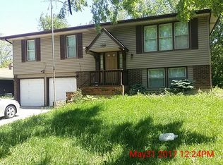 108 S Schmidt Rd, Bolingbrook, IL 60440