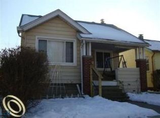 470 Ardmore Dr, Ferndale, MI 48220