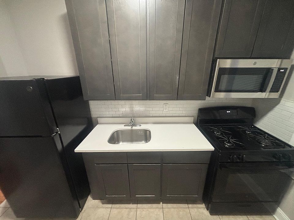 1st image of 567 Bergen Ave #33E