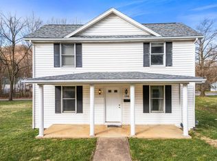 1316 E Main St, Waynesboro, VA 22980