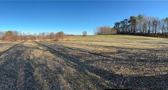 2nd image of 460 Greene Rd