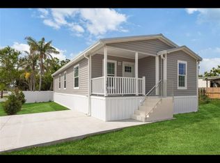1423 Venetia St, Nokomis, FL 34275