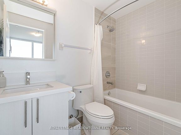 4th image of 4677 Glen Erin Dr #Penthouse 1