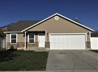 186 W Gate Ln, Ogden, UT 84404