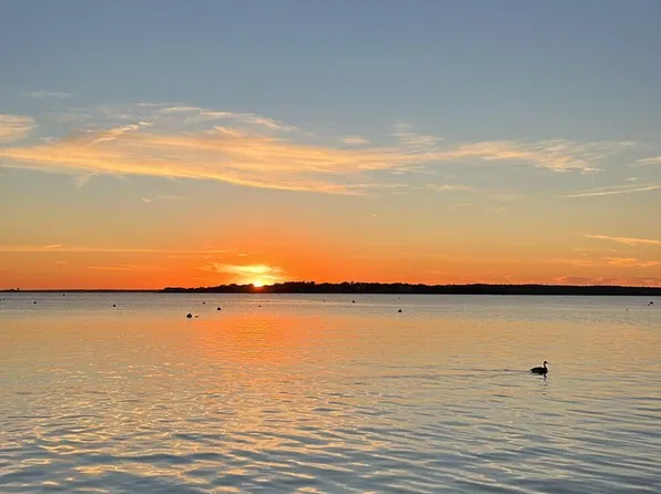 47 Cliff Road, Monument Beach, MA 02553