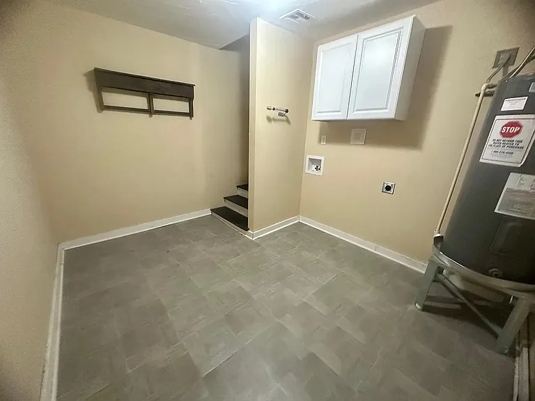 1228 S 12th St — Photo 16