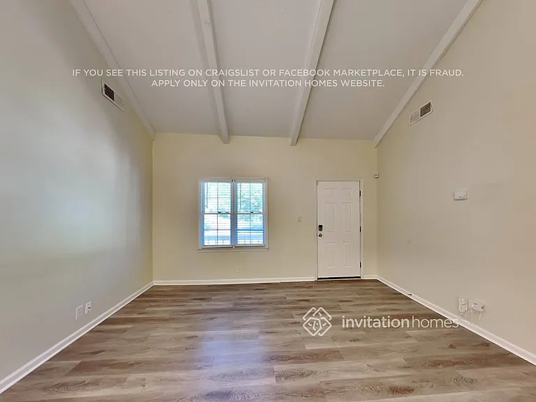 2638 Windmere Dr — Photo 3