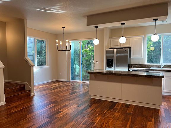 Kitchen & Dining Room