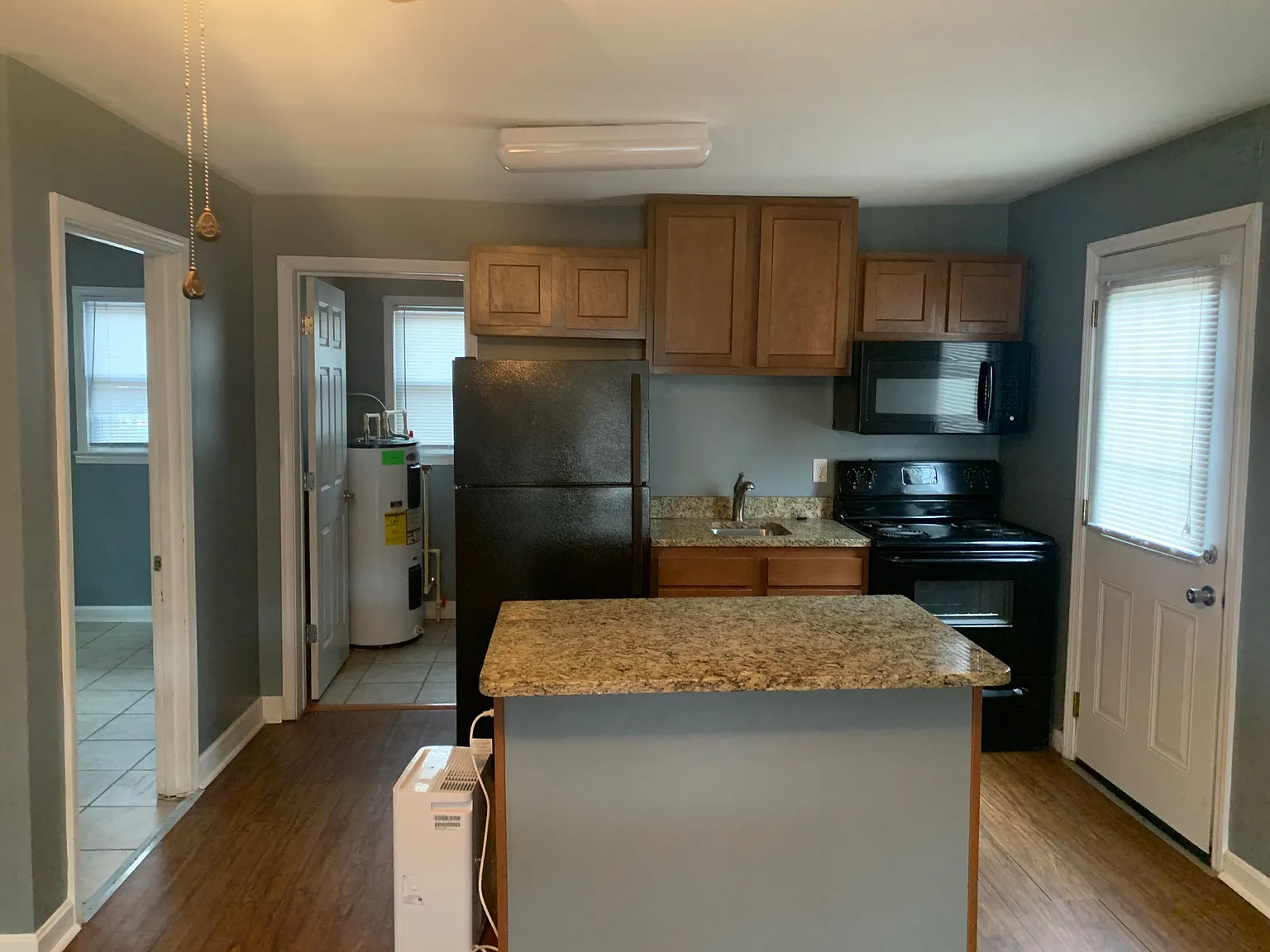 1 bed, 500 sqft, $800 — Photo 3