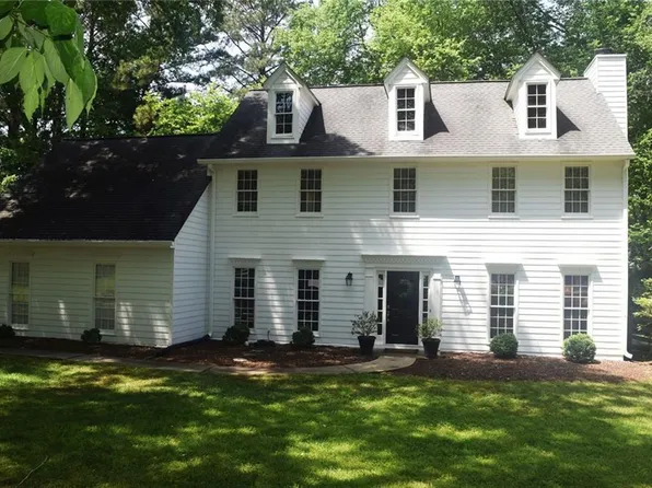 1526 Cumberland Ct, Alpharetta, GA 30009