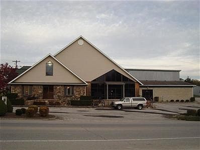 2nd image of 602 Hoosier Ave