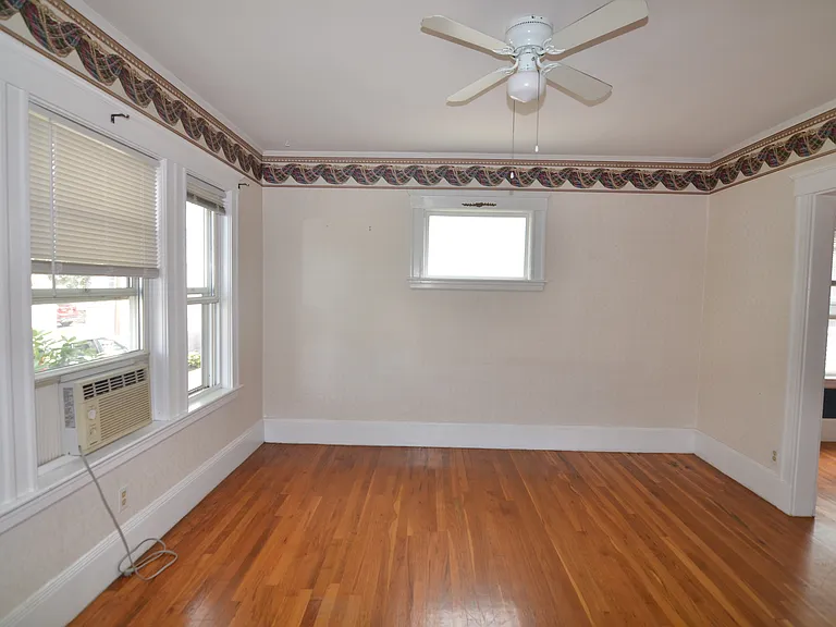 23 Tappan St — Photo 13