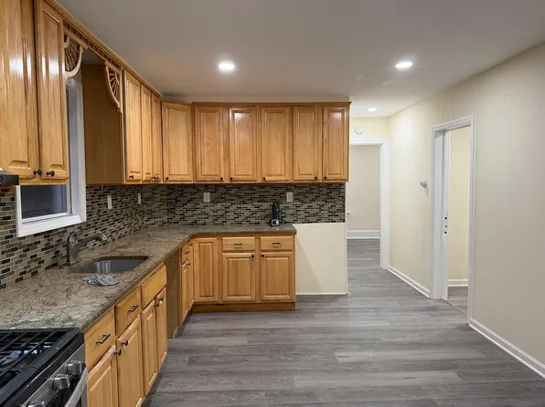 208 E 16th St Floor 1, Paterson, NJ 07524