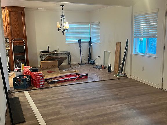 3rd image of 1050 E 22nd St