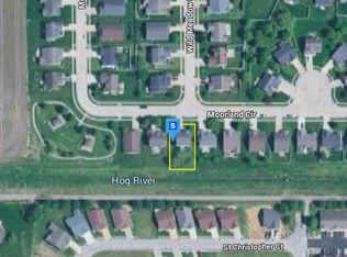 755 Moorland Cir, Mascoutah, IL 62258