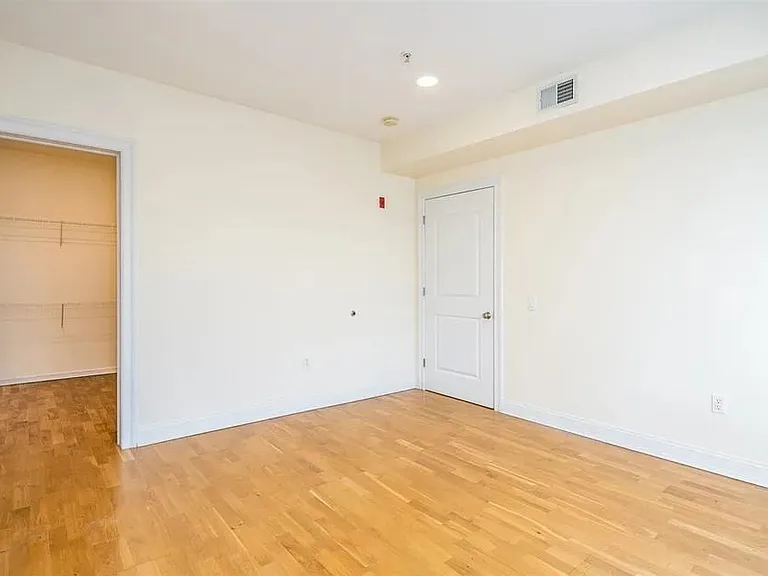 7716 Kennedy Blvd #1E — Photo 20