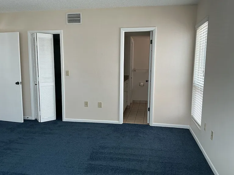 1 Lake Hollingsworth Dr #2 — Photo 10