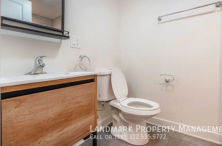 2038 W 21st St #1 — Photo 11
