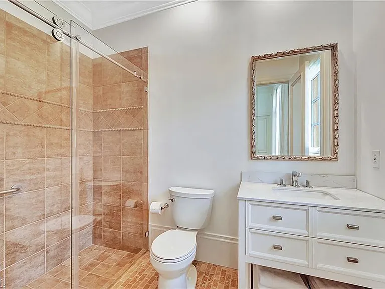 2052 Isla Vista Ln — Photo 25
