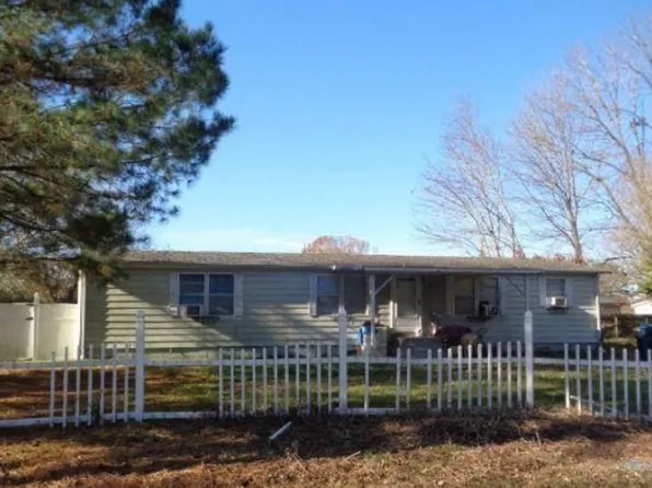 1321 Blue Jay Dr, Virginia Beach, VA 23453