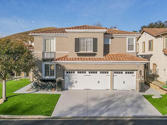 4th image of 2692 Capella Way