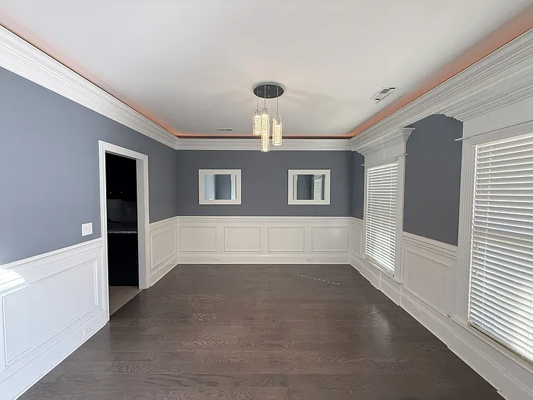 218 Woodgrove Dr NW — Photo 3