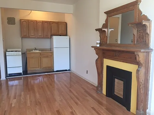 Rented by Perry Associates NYC Inc | media 24