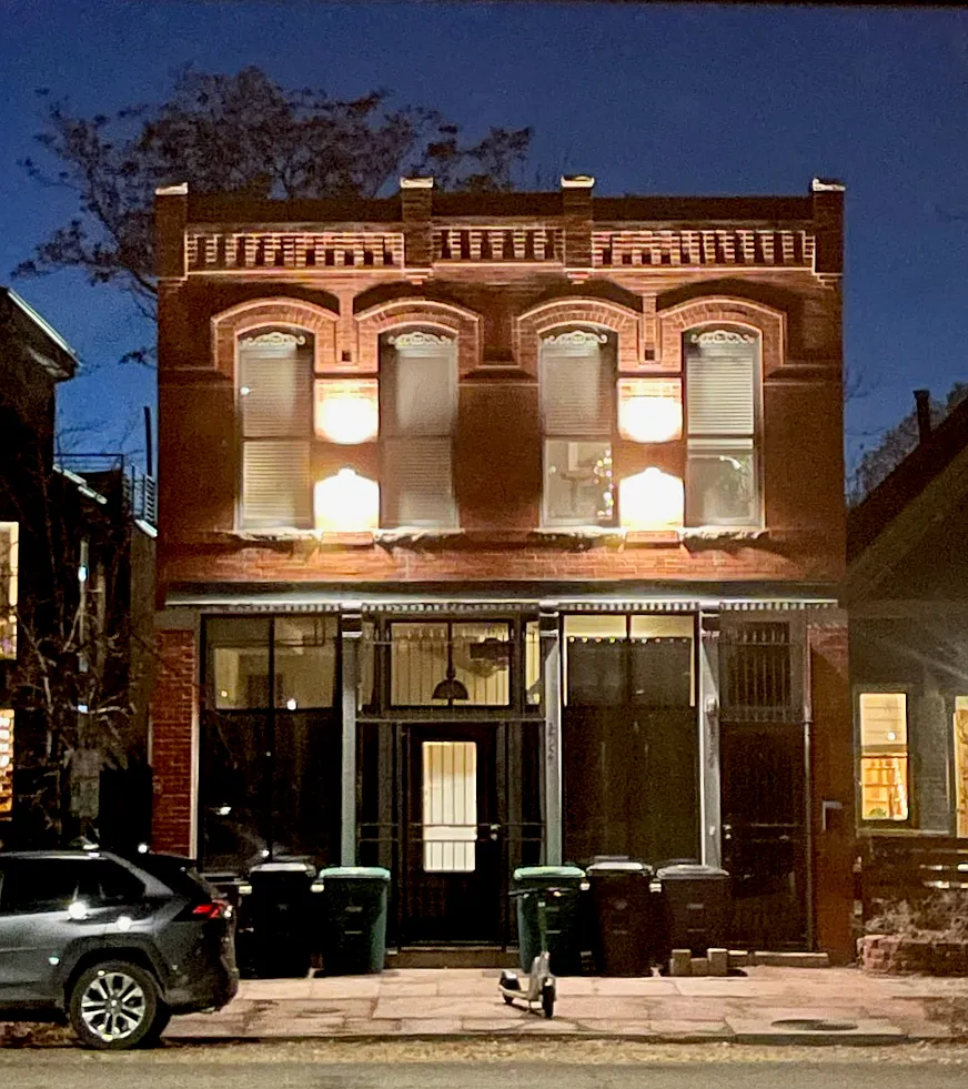 3757 N Franklin St — Photo 1