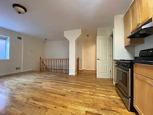 Rented by Highline Residential | media 26