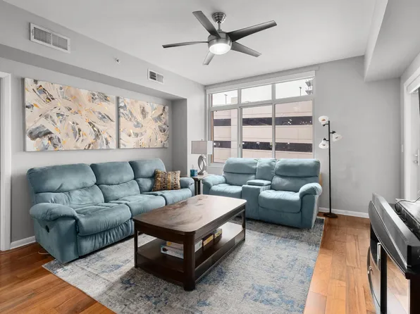 54 Rainey St APT 609, Austin, TX 78701