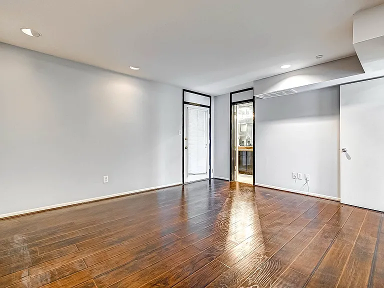 3910 McDuffie — Photo 43
