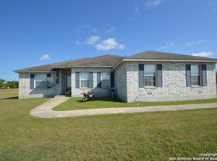 454 Brisco Rd, Marion, TX 78124
