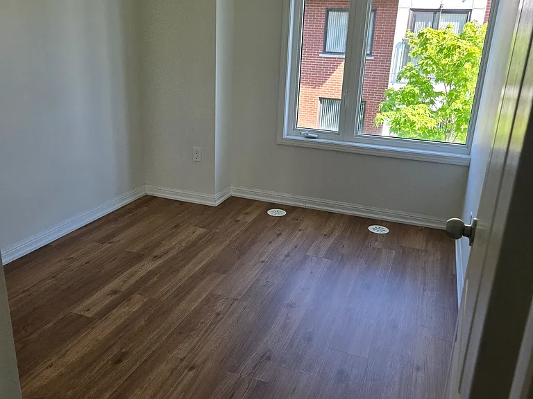 3120 Boxford Cres #5 — Photo 22