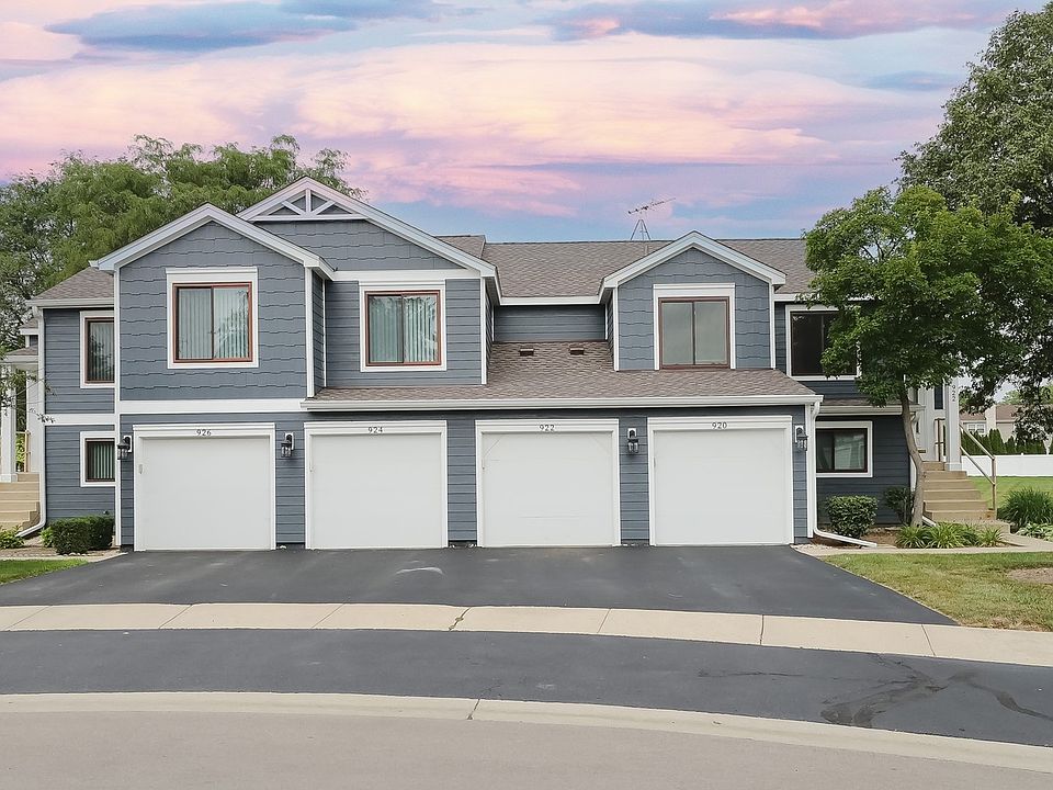 1st image of 922 Brunswick Cir #272B