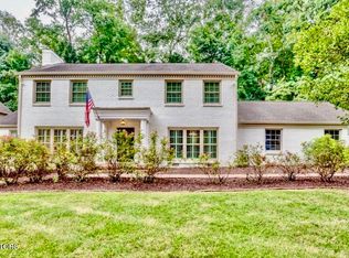 7112 Westland Dr, Knoxville, TN 37919