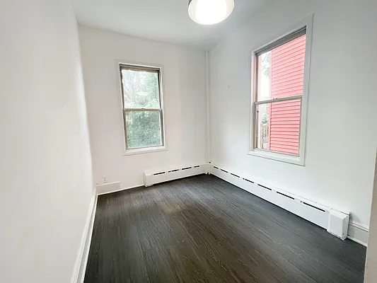 Rented by Ulas Real Estates Inc | media 26