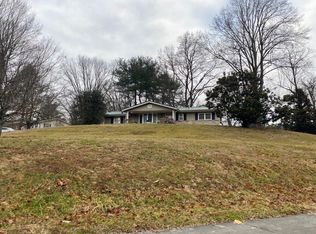 1509 Squibb Dr, Johnson City, TN 37601