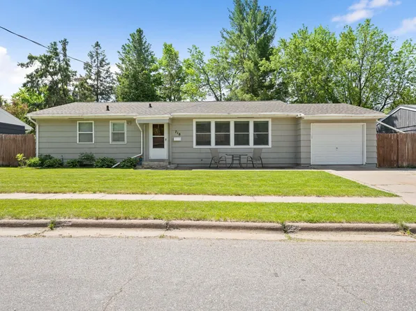 718 Allen Dr, Grand Rapids, MN 55744