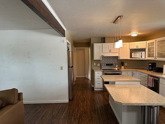 3rd image of 100 Riverview 2 E #101