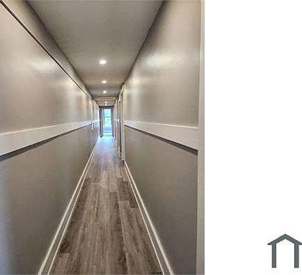 4th image of 319 N Beatty St #4