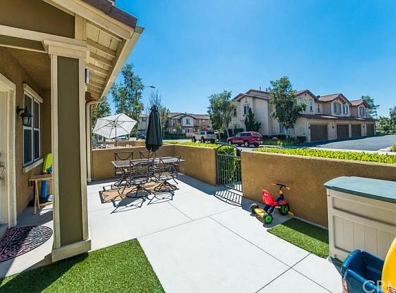 3rd image of 3067 N Torrey Pine Ln
