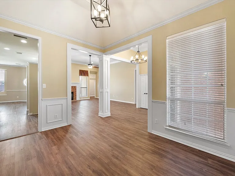 1106 Brook Arbor Dr — Photo 7