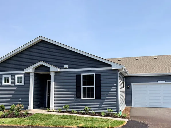 6447 Maple Glen Dr, Wonder Lake, IL 60097