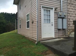 247 Mount Martha Dr APT B, Pikeville, KY 41501