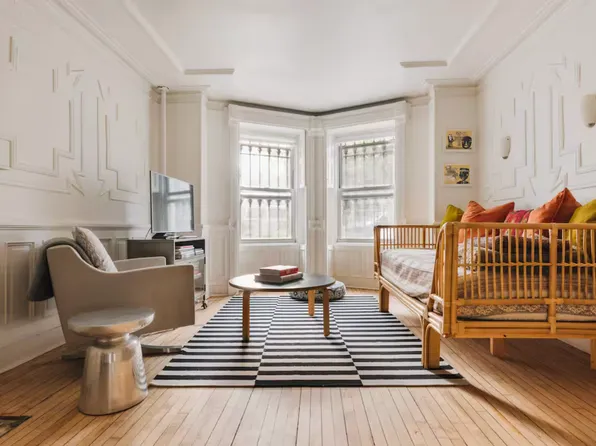 15 Spencer Place image 1 of 9