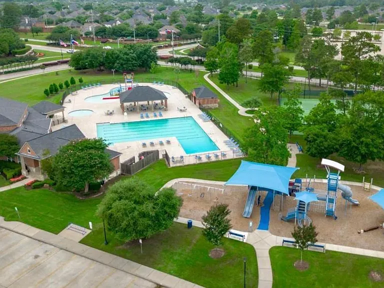14322 Baron Creek Ln — Photo 17